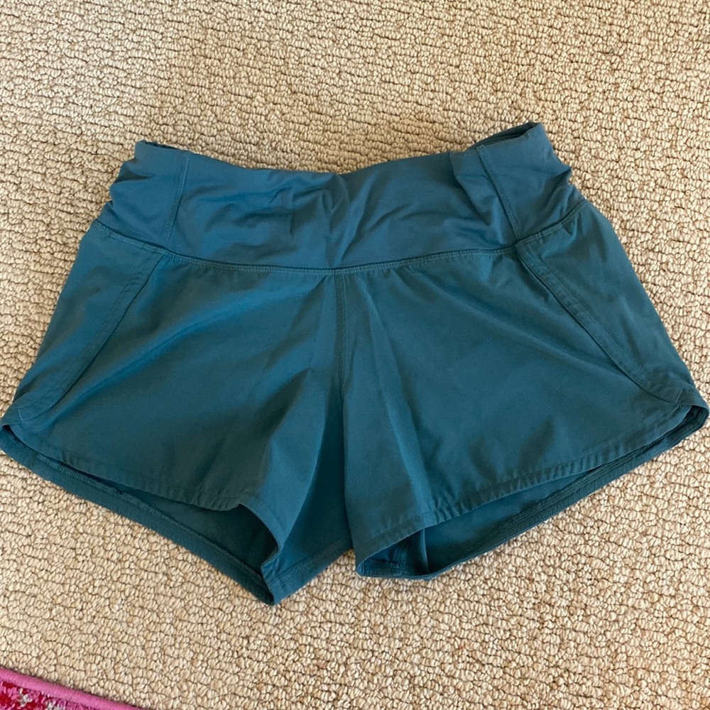 Lululemon speed up short in camo green